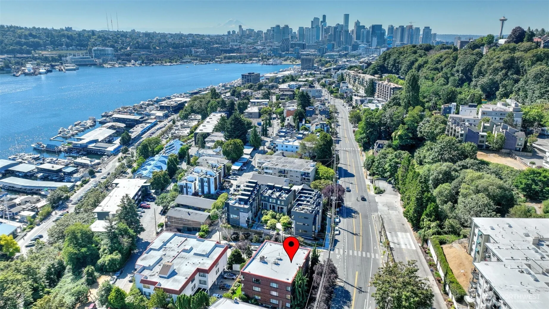 Property photo for 2450 Dexter Avenue N #303, Seattle photo 5