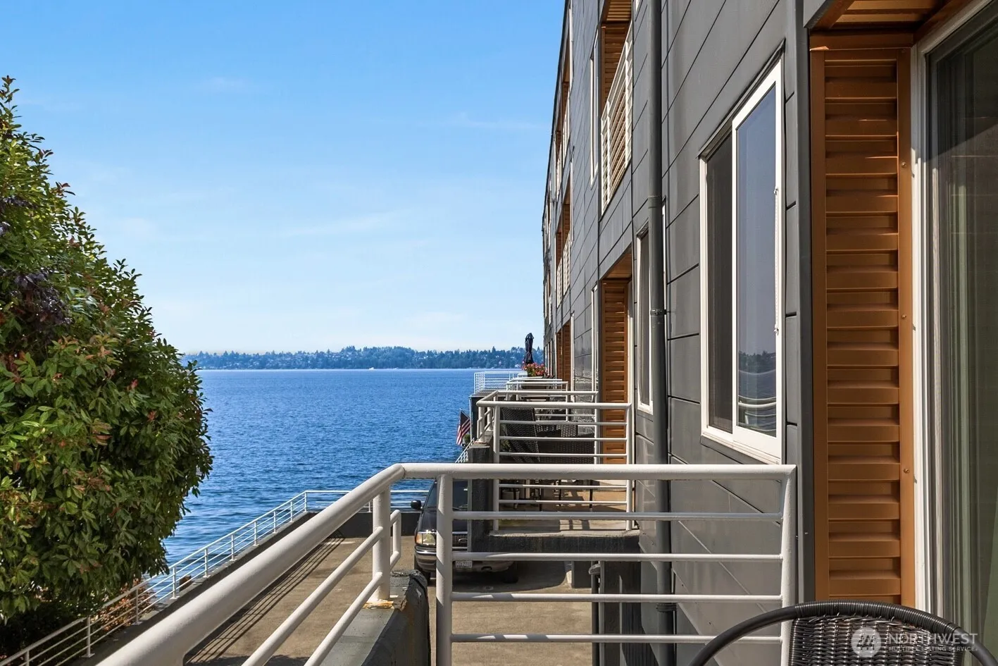 Property photo for 733 Lake Street S #101, Kirkland photo 2