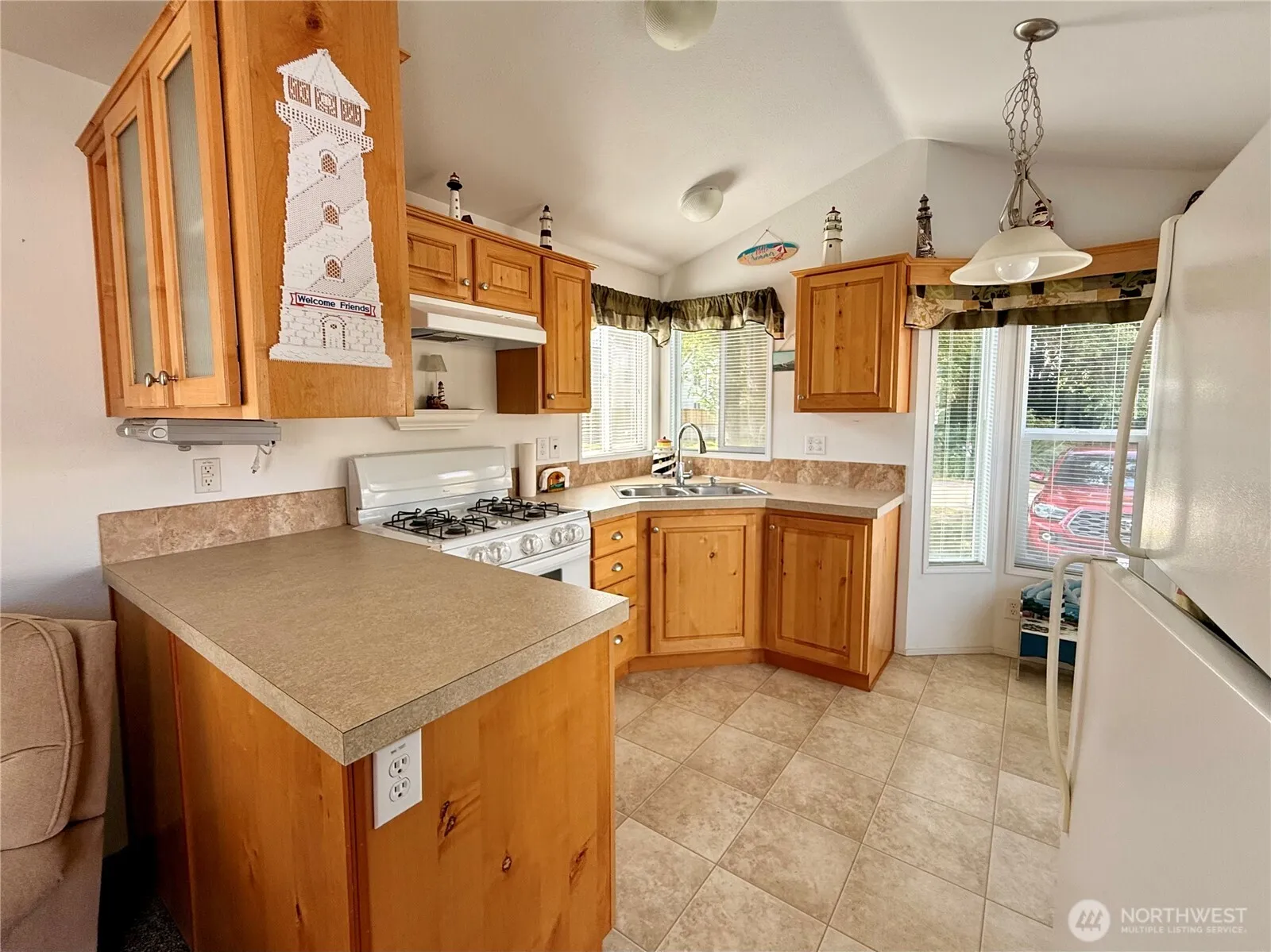 Property photo for 881 Magellan Avenue Ne, Ocean Shores photo 5