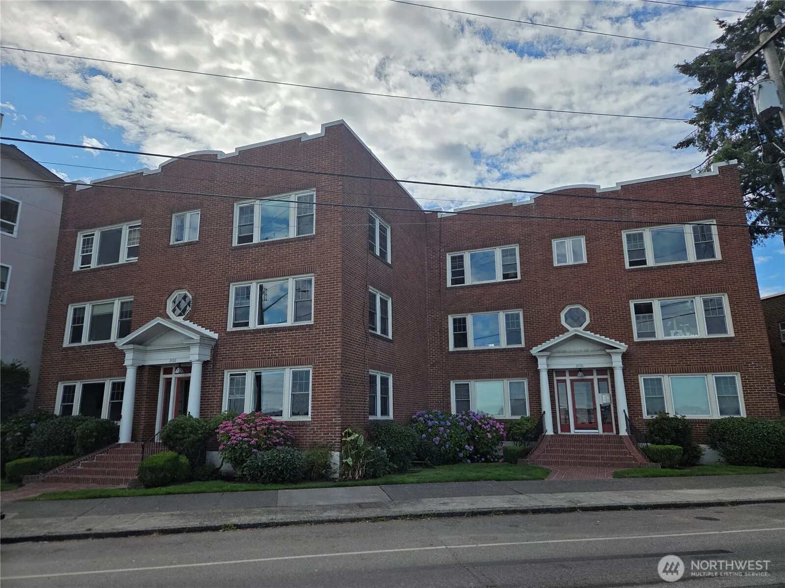 Property photo for 2452 Alki Avenue Sw, Seattle photo 5