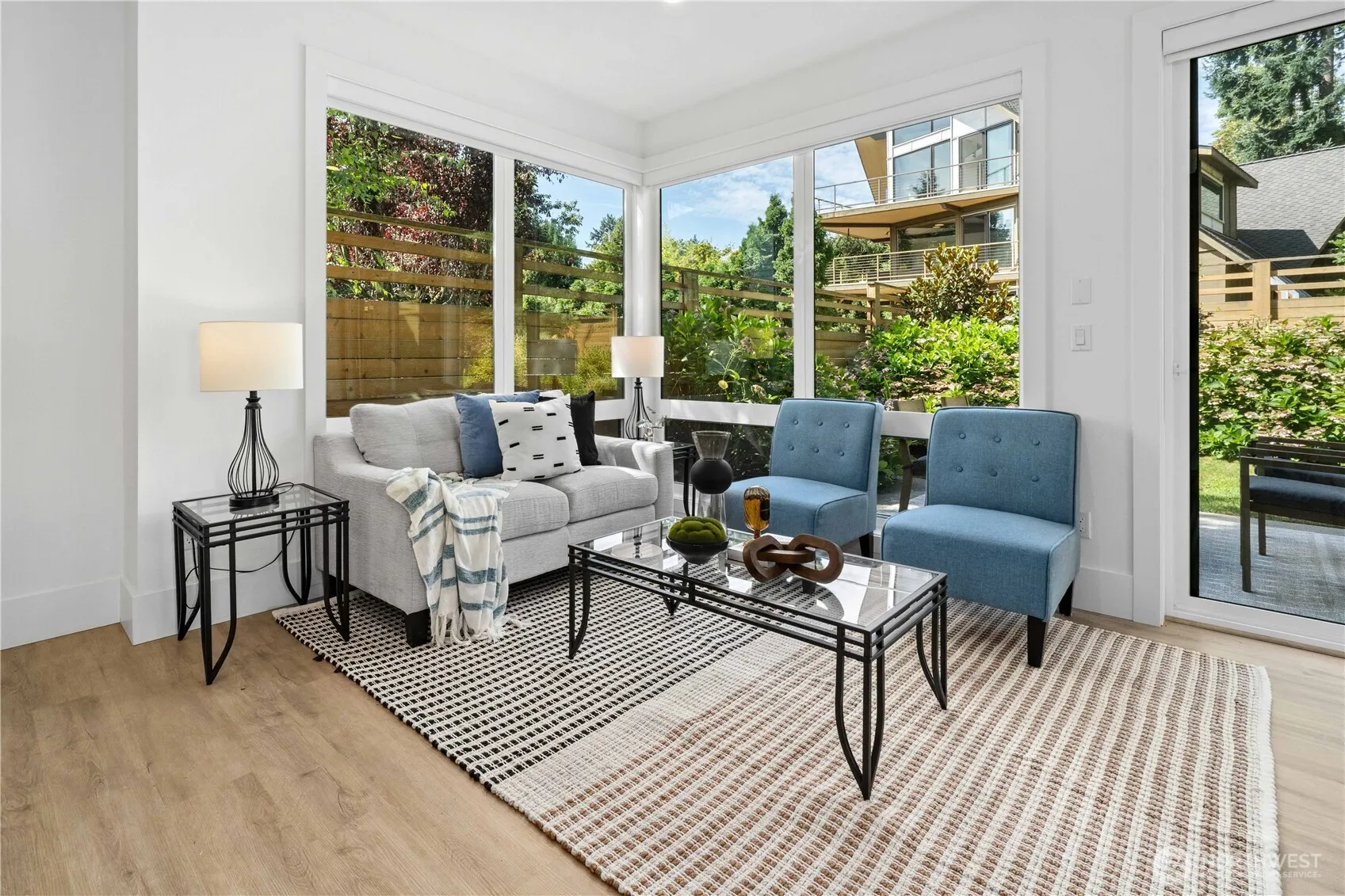 Property photo for 6915 55th Avenue S #b, Seattle photo 3