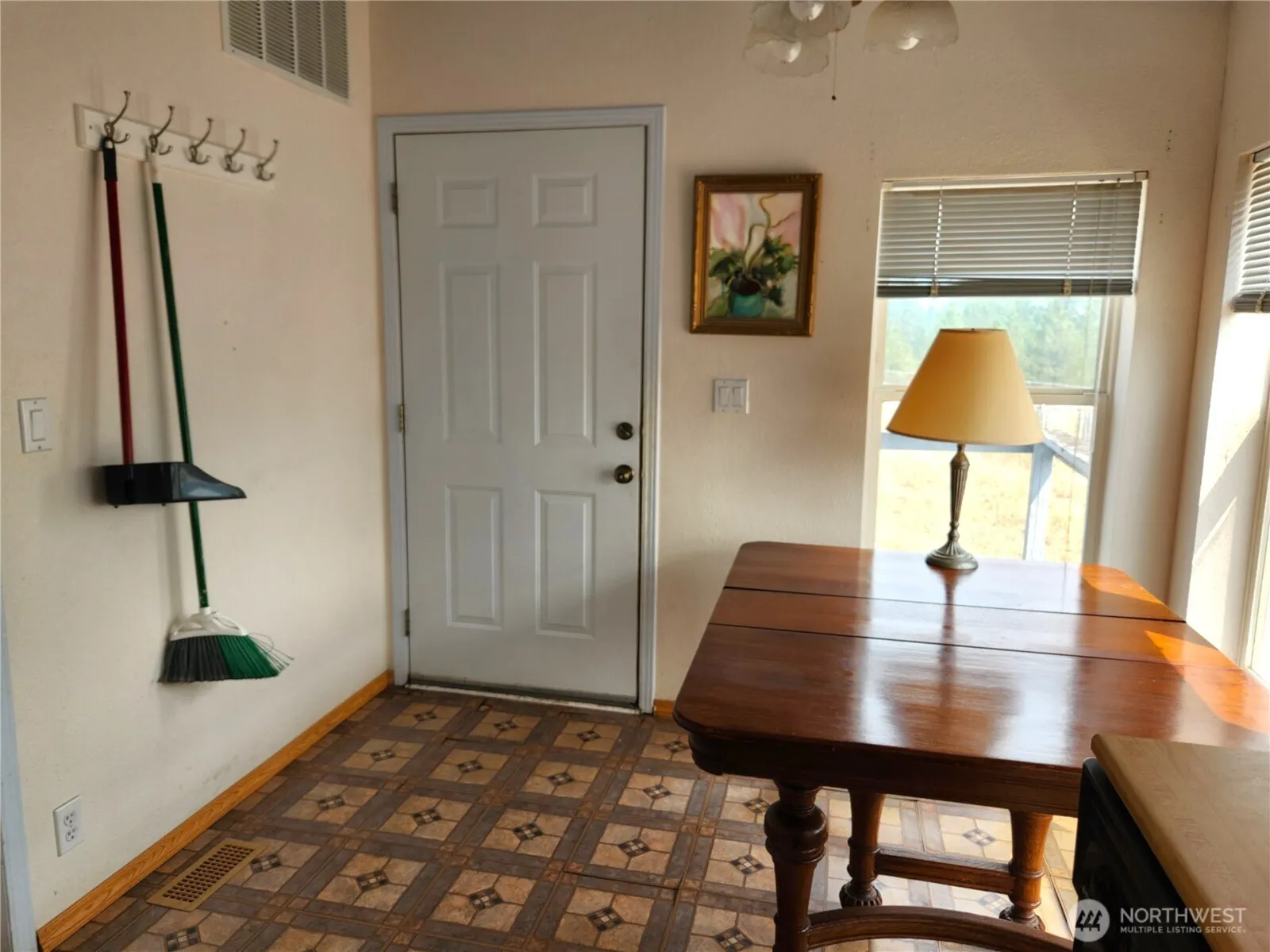 Property photo for 36 Sourdough Road E, Tonasket photo 2