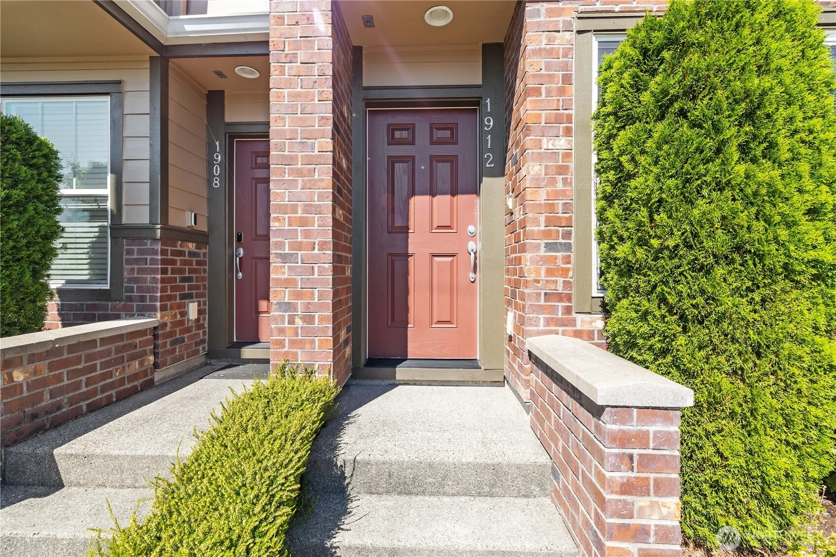 Property photo for 1912 113th Place Se, Everett photo 2