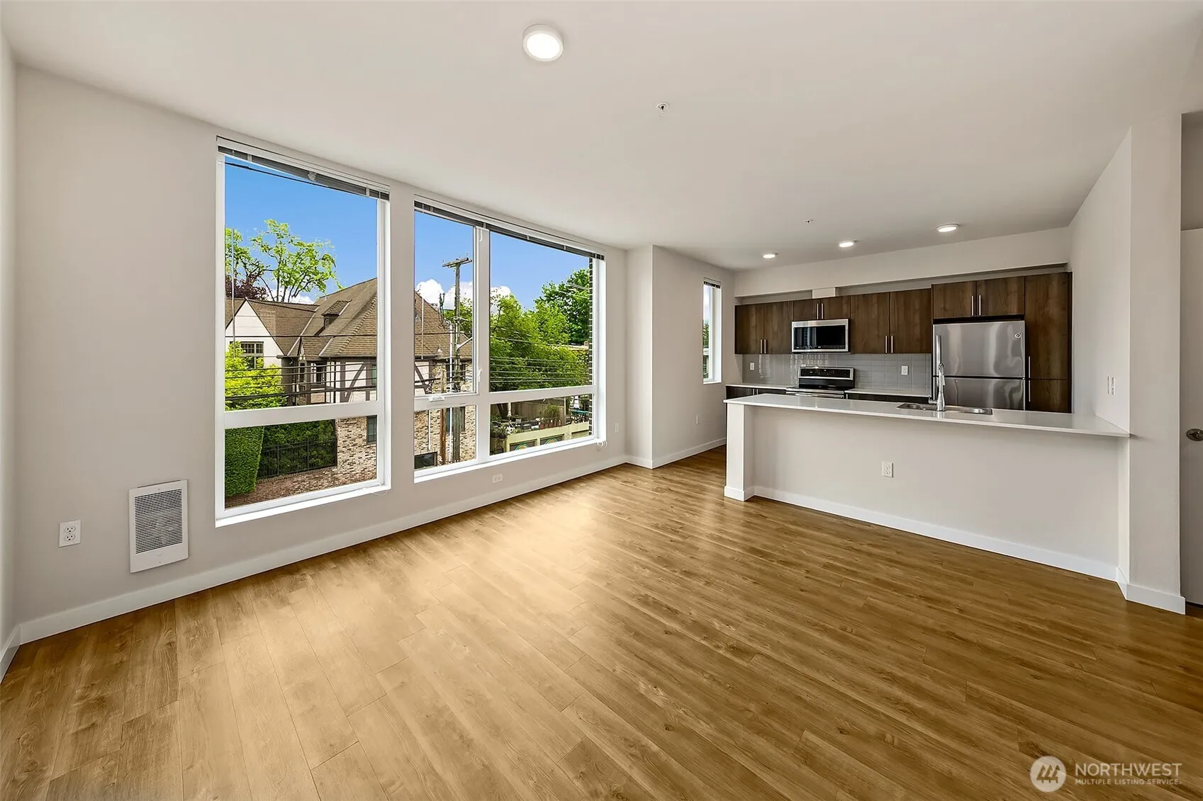 Property photo for 121 12th Avenue E #409, Seattle