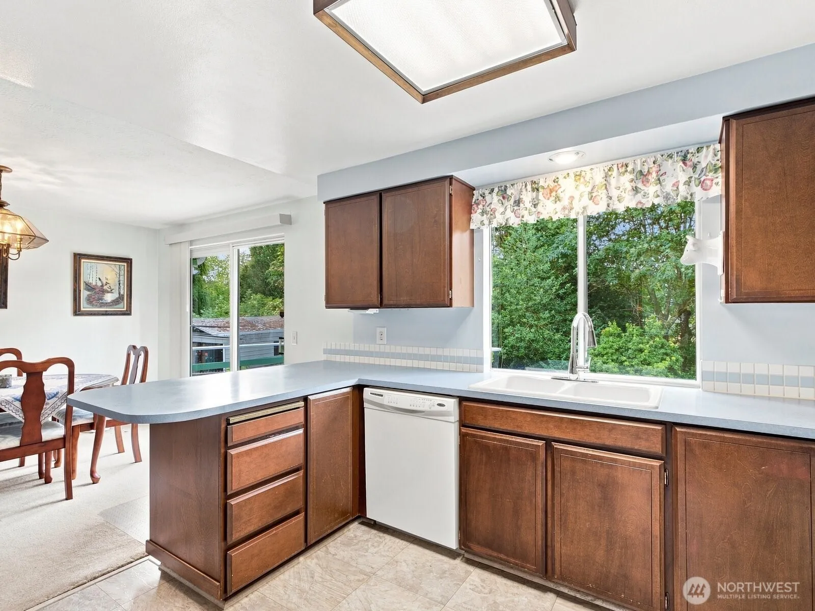 Property photo for 1839 N 185th Street, Shoreline photo 5