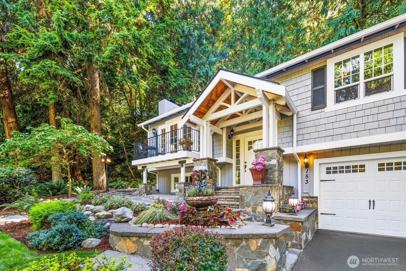 Property photo for 153 221st Avenue Ne, Sammamish photo 4