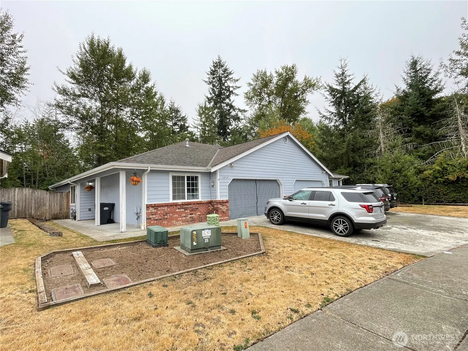 Property photo for 5902 115th Street E, Puyallup photo 2