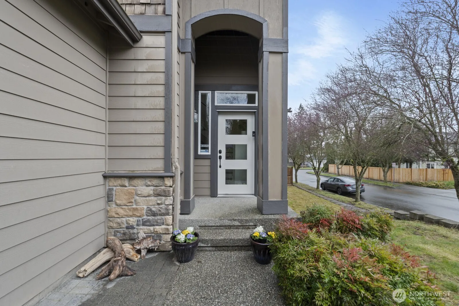 Property photo for 4233 154th Place Se, Bothell photo 2
