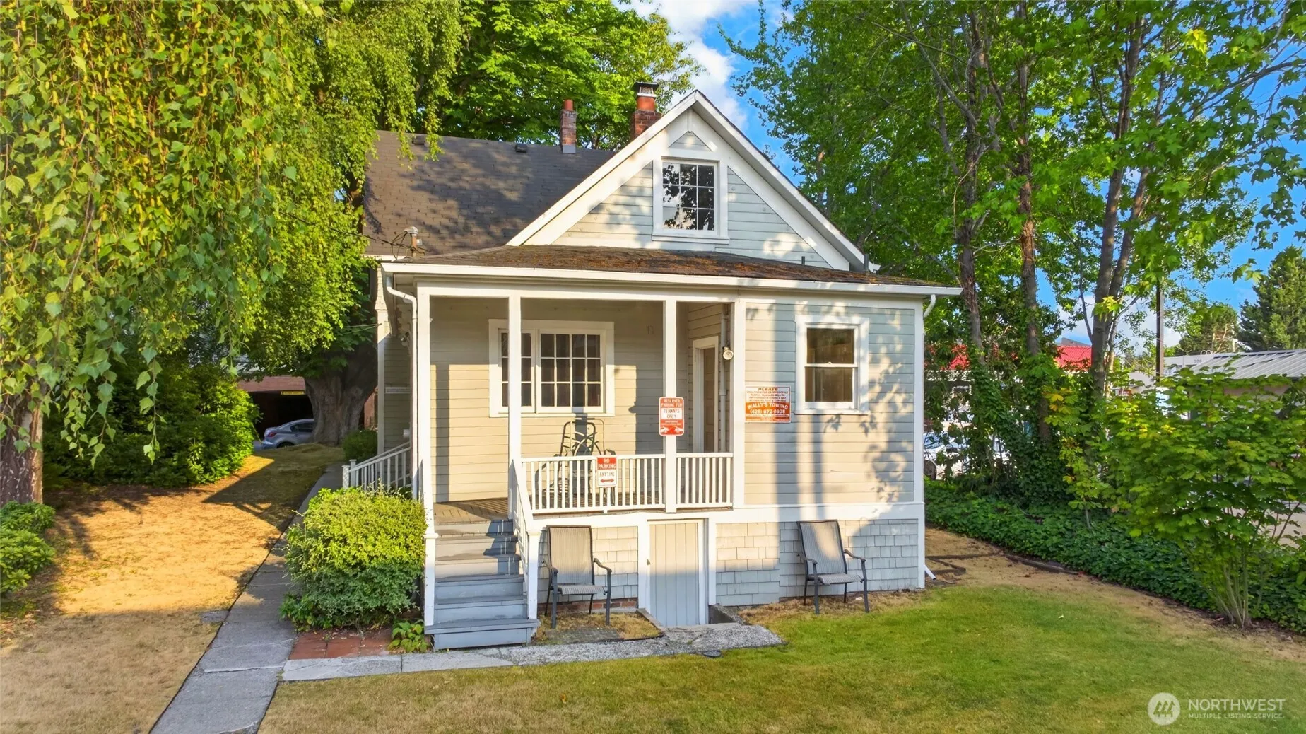 Property photo for 115 3rd Avenue N, Edmonds photo 2