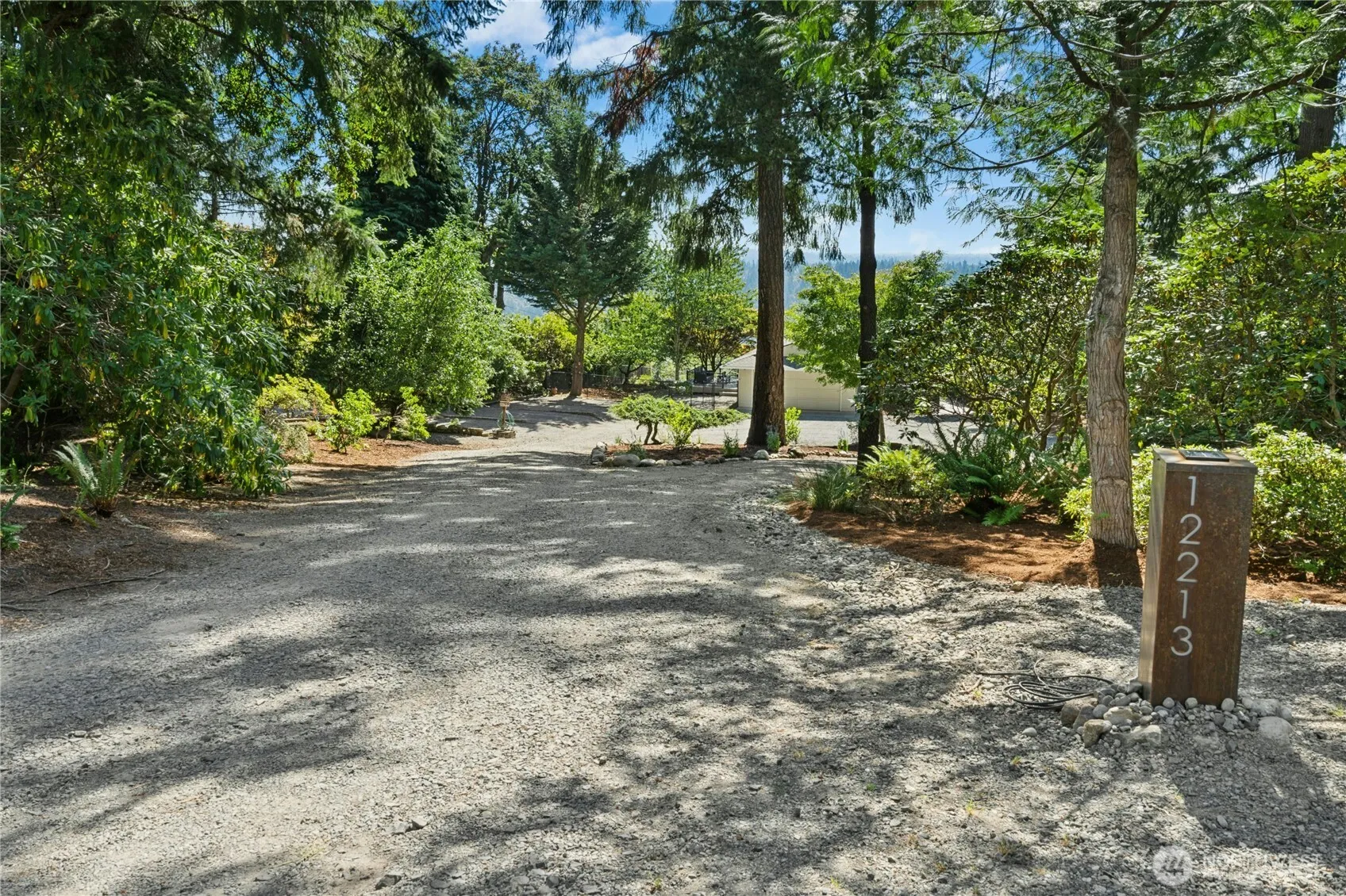Property photo for 12213 206th Place Se, Issaquah photo 2