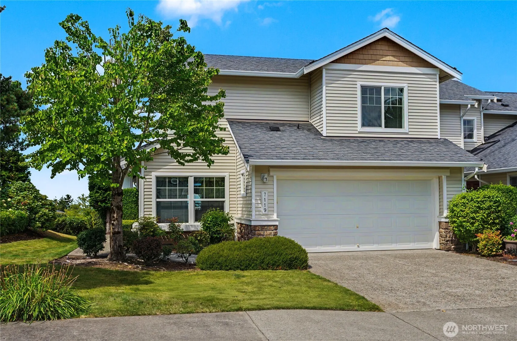 Property photo for 7119 James Place Se, Auburn