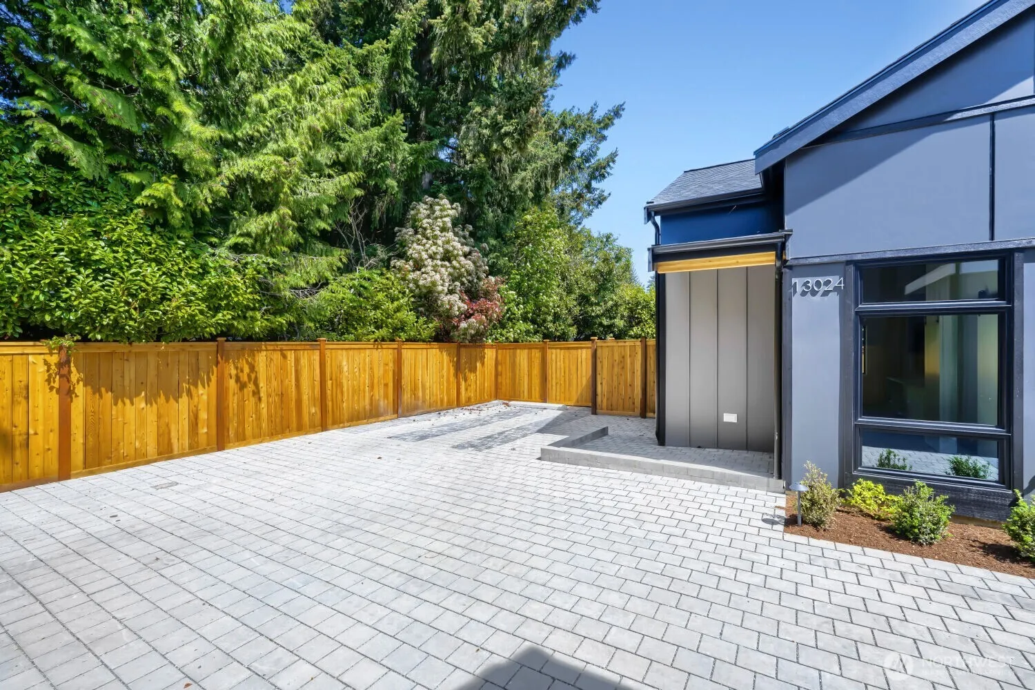 Property photo for 13024 Corliss Avenue N, Seattle photo 3