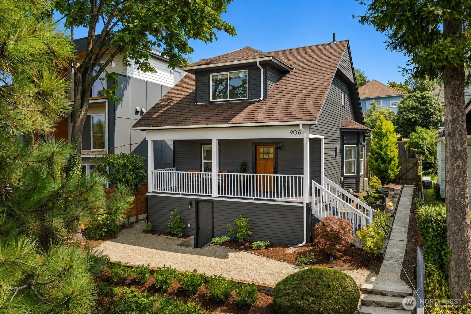 Property photo for 906 29th Avenue, Seattle
