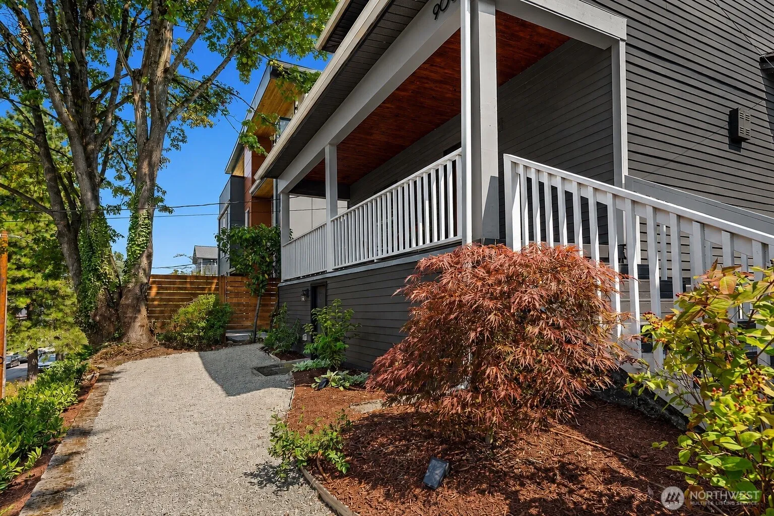 Property photo for 906 29th Avenue, Seattle photo 4