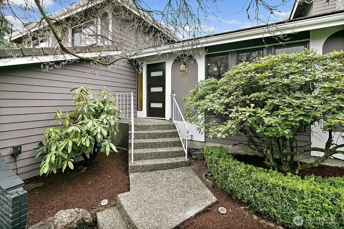 Property photo for 19114 49th Place W, Lynnwood photo 2