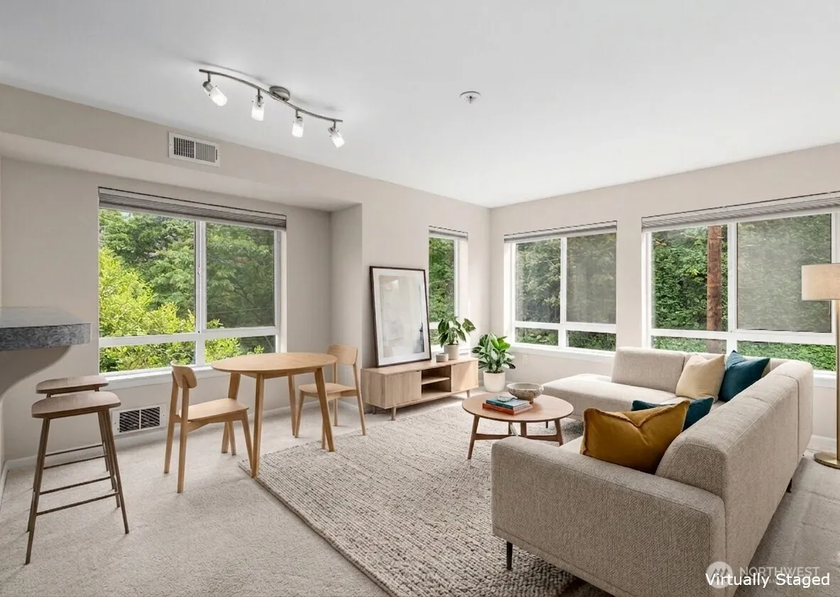 Property photo for 2530 Fifteenth Avenue W #410, Seattle photo 3