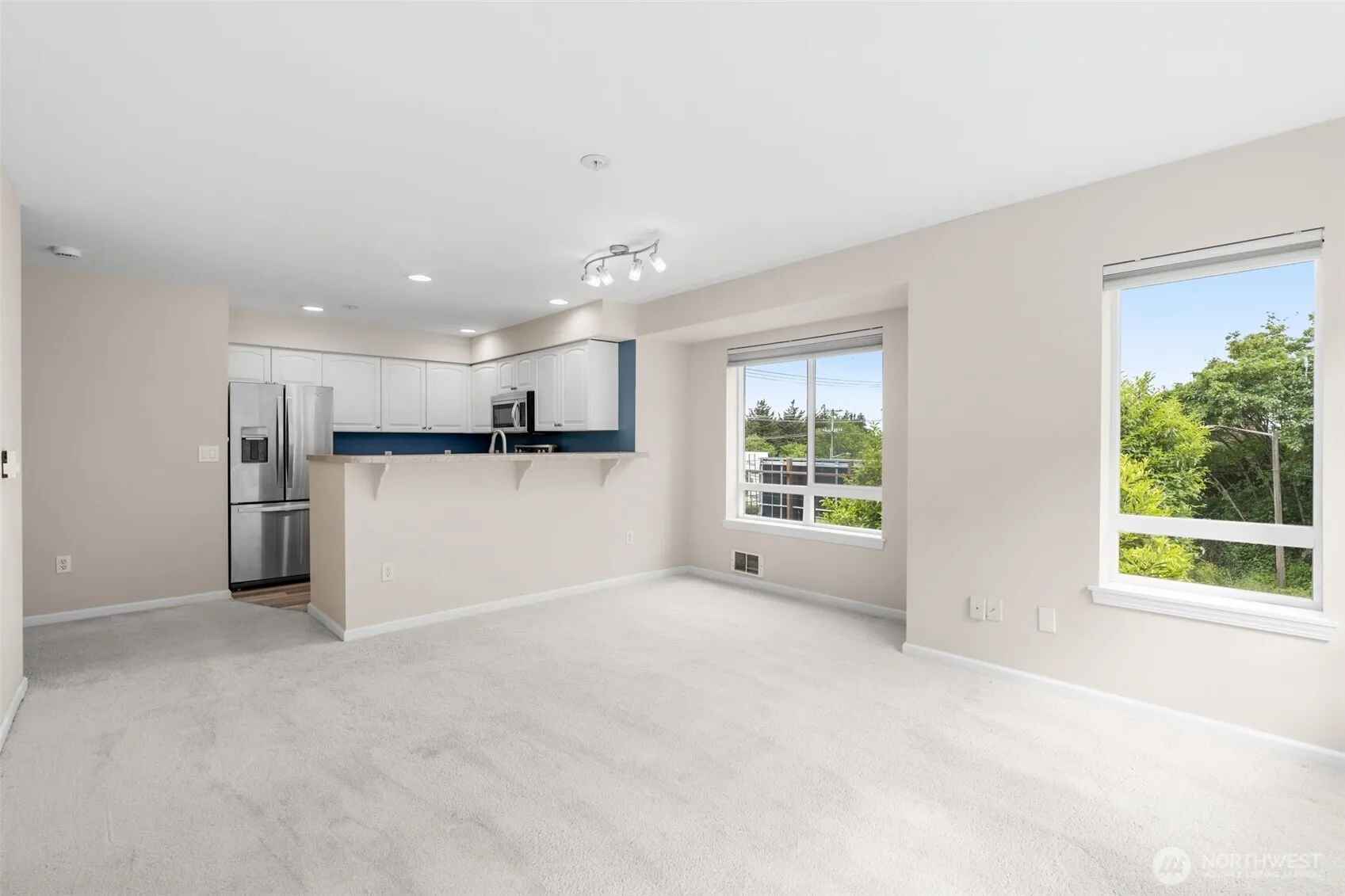 Property photo for 2530 Fifteenth Avenue W #410, Seattle photo 5