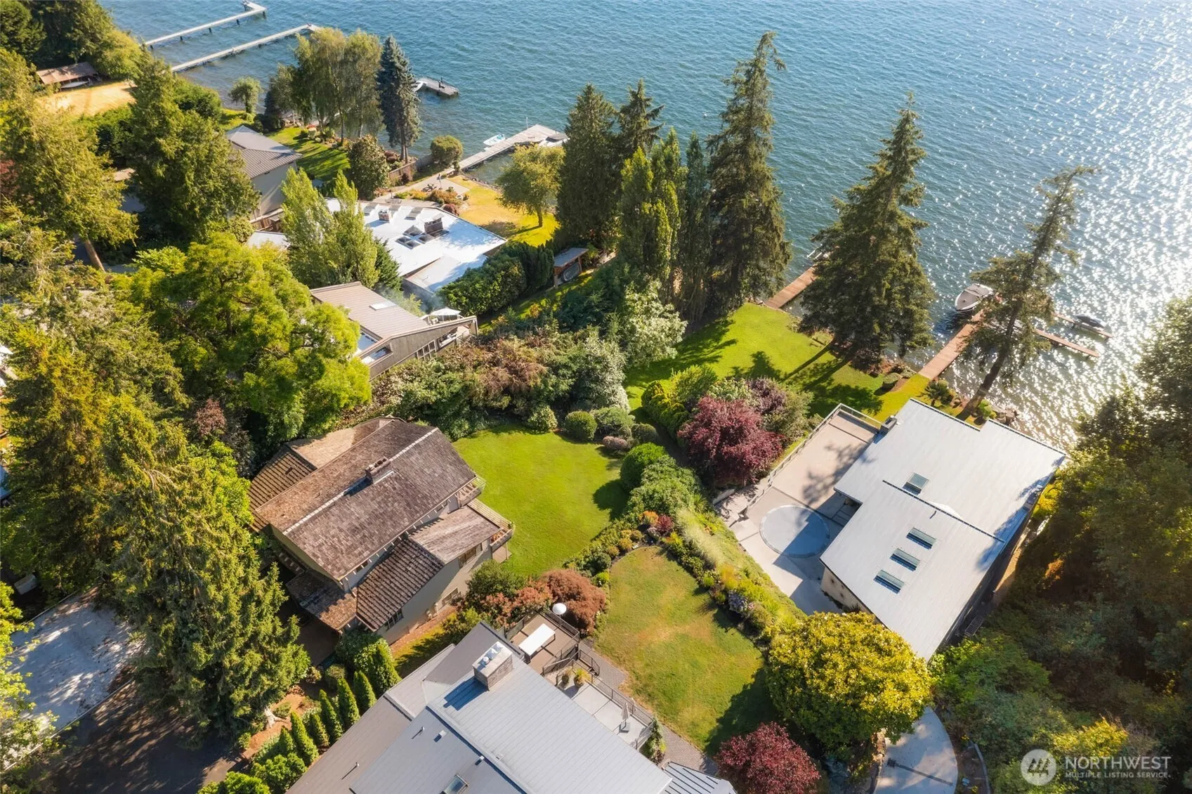 Property photo for 1300 8th Street W, Kirkland photo 3
