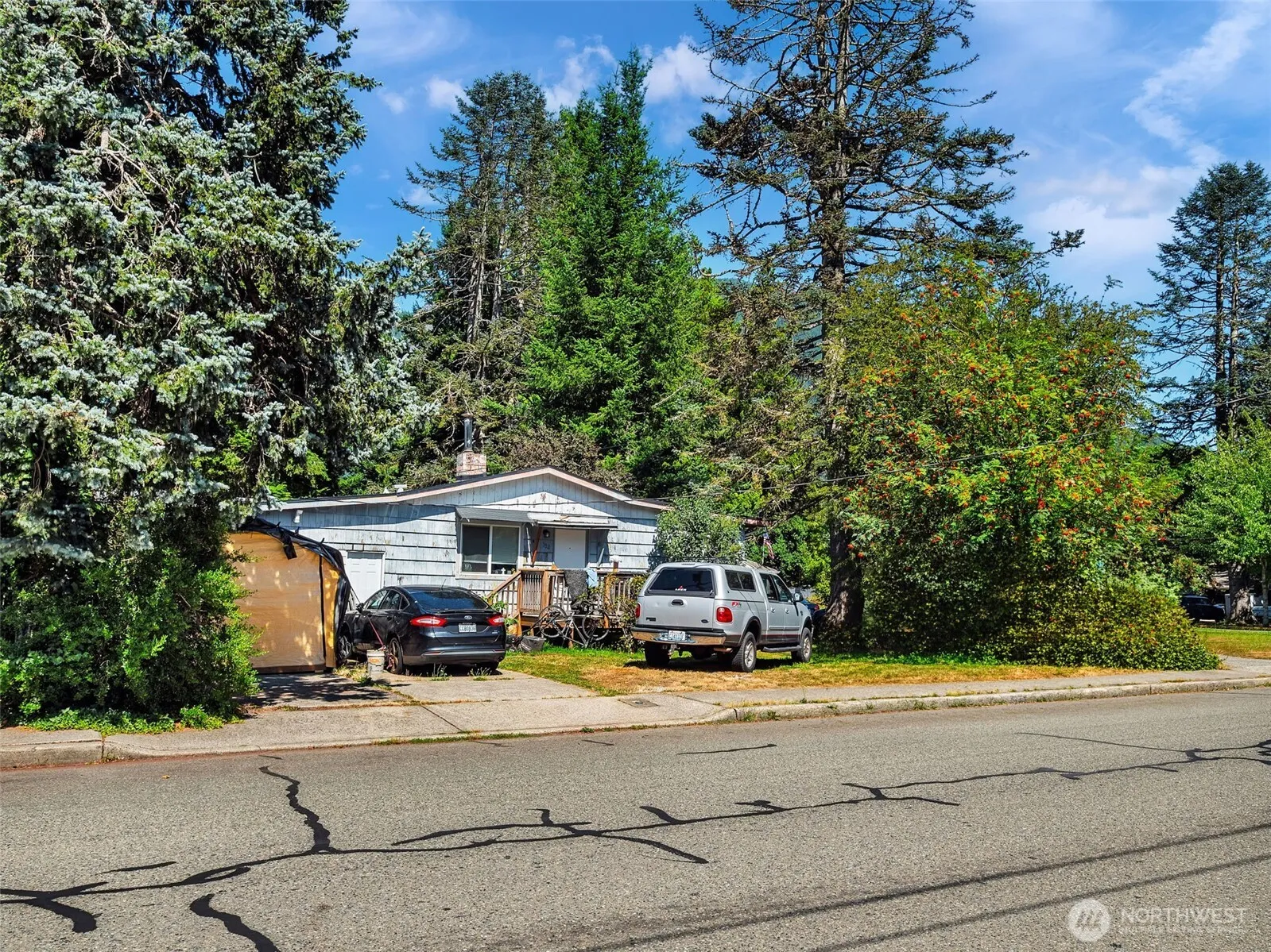 Property photo for 332 E 2nd Street, North Bend