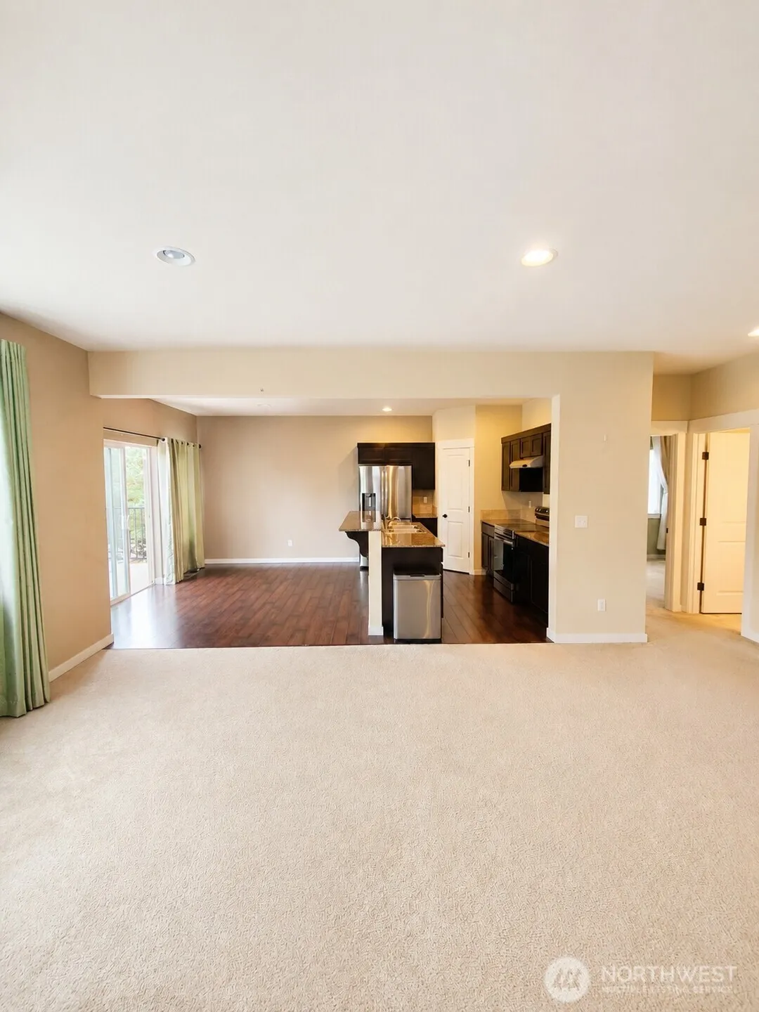 Property photo for 27010 223rd Lane Se, Maple Valley photo 4