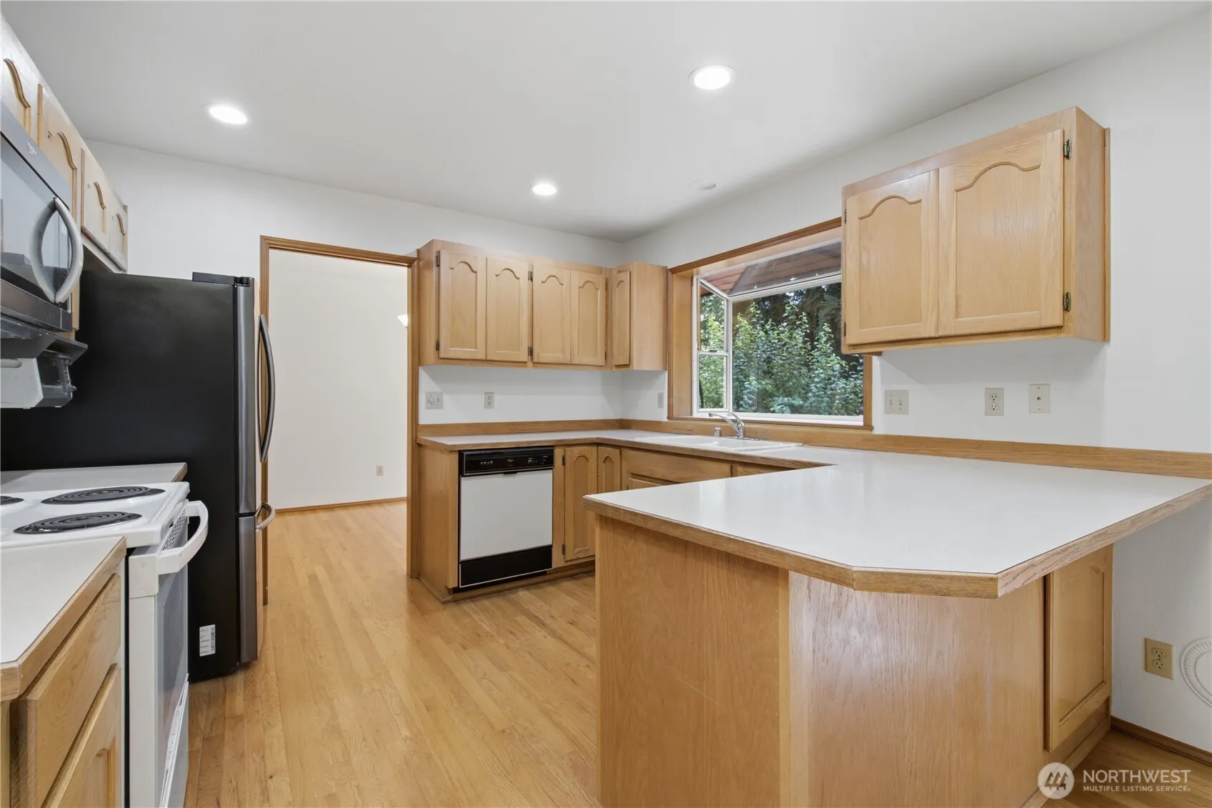 Property photo for 5536 70th Street Ne, Marysville photo 5