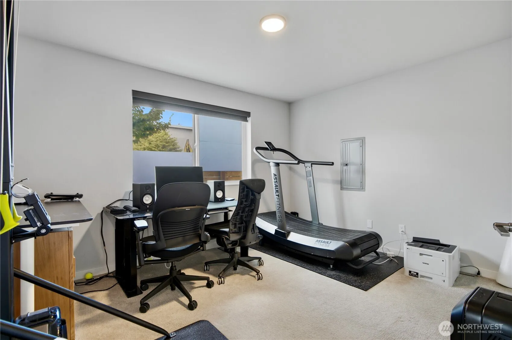 Property photo for 11530 Greenwood Avenue N, Seattle photo 4