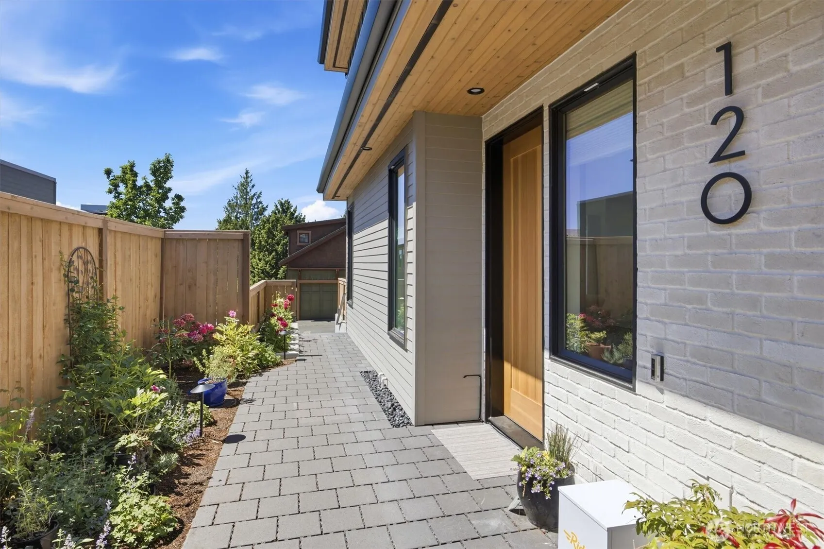 Property photo for 120 15th Avenue, Kirkland photo 4