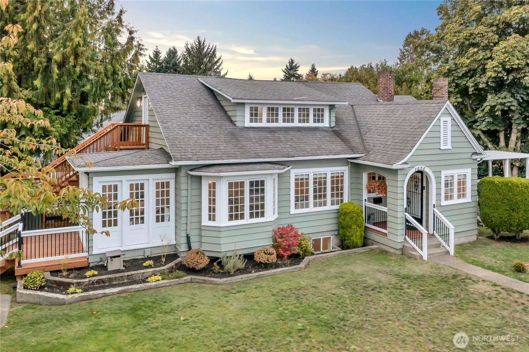 Property photo for 7656 Pacific Avenue, Tacoma photo 2