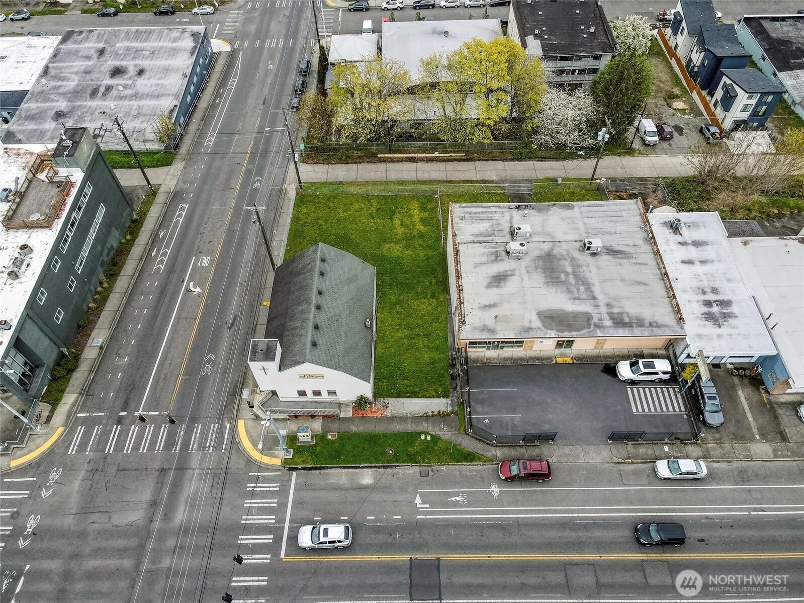 Property photo for 2505 Tacoma Avenue S, Tacoma photo 4