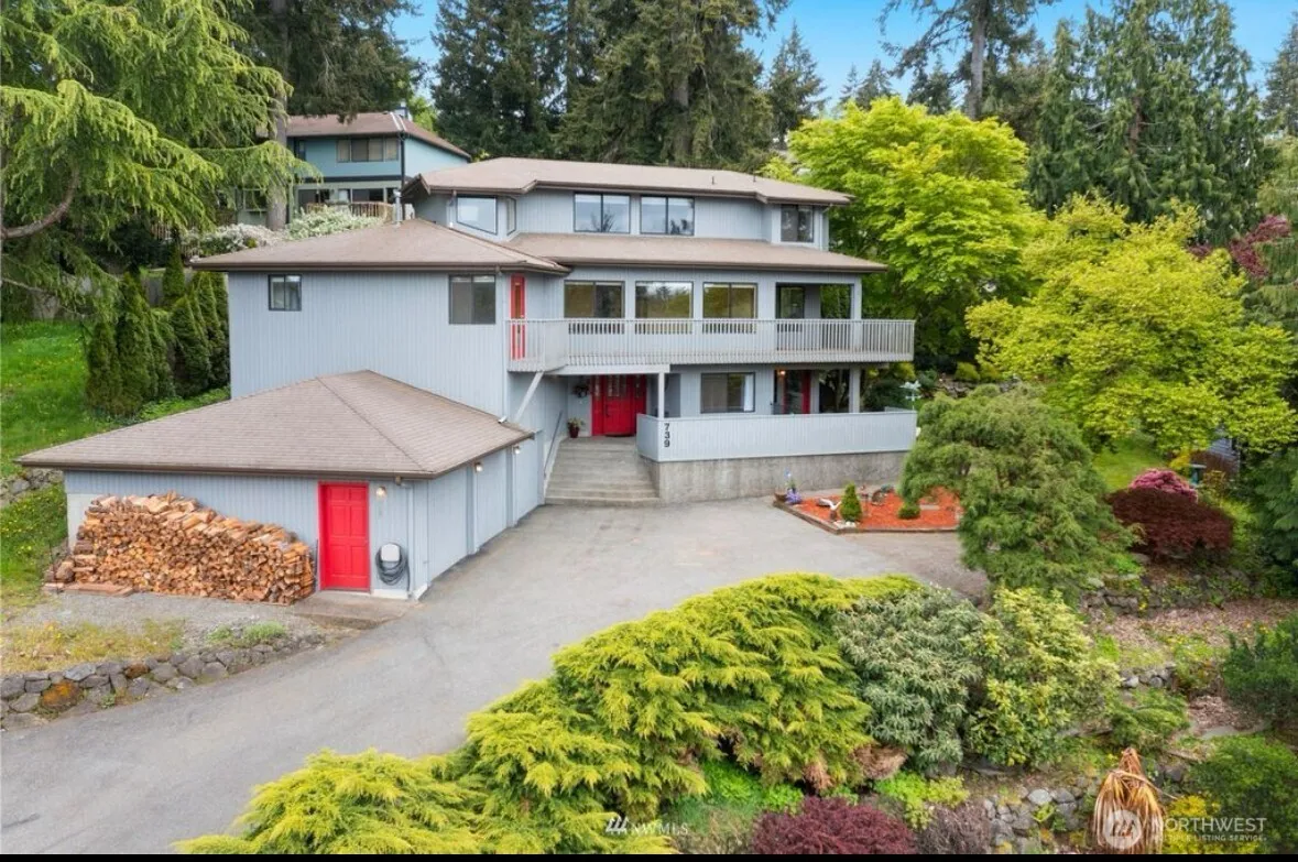 Property photo for 739 Ne Woods Court, Bremerton photo 2