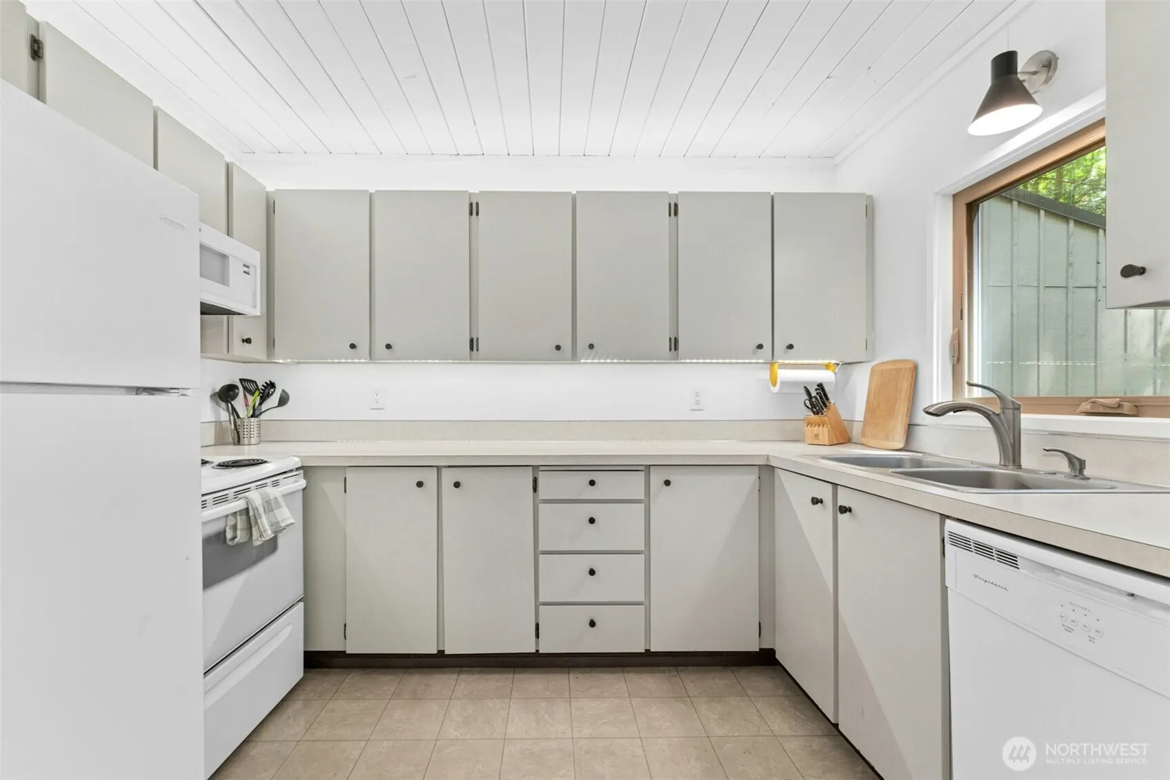 Property photo for 201 E Cutty Sark Drive, Shelton photo 5