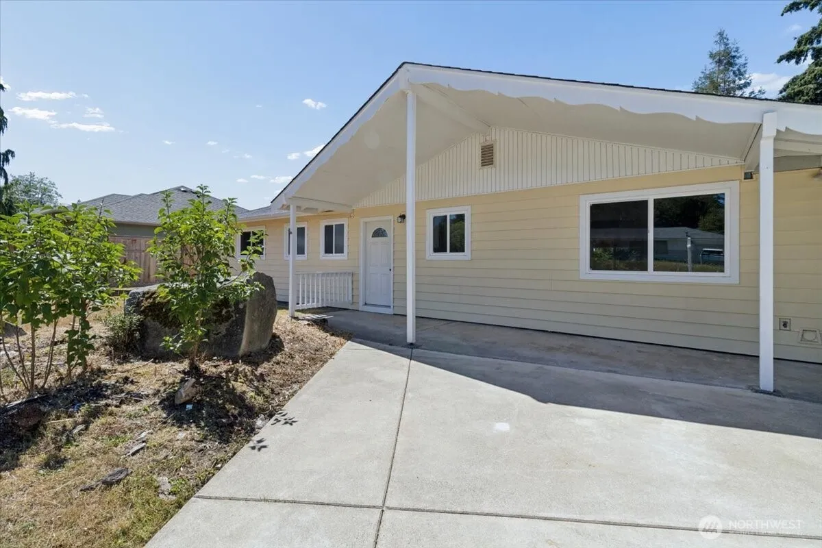 Property photo for 1542 Roland Avenue, Port Orchard photo 3