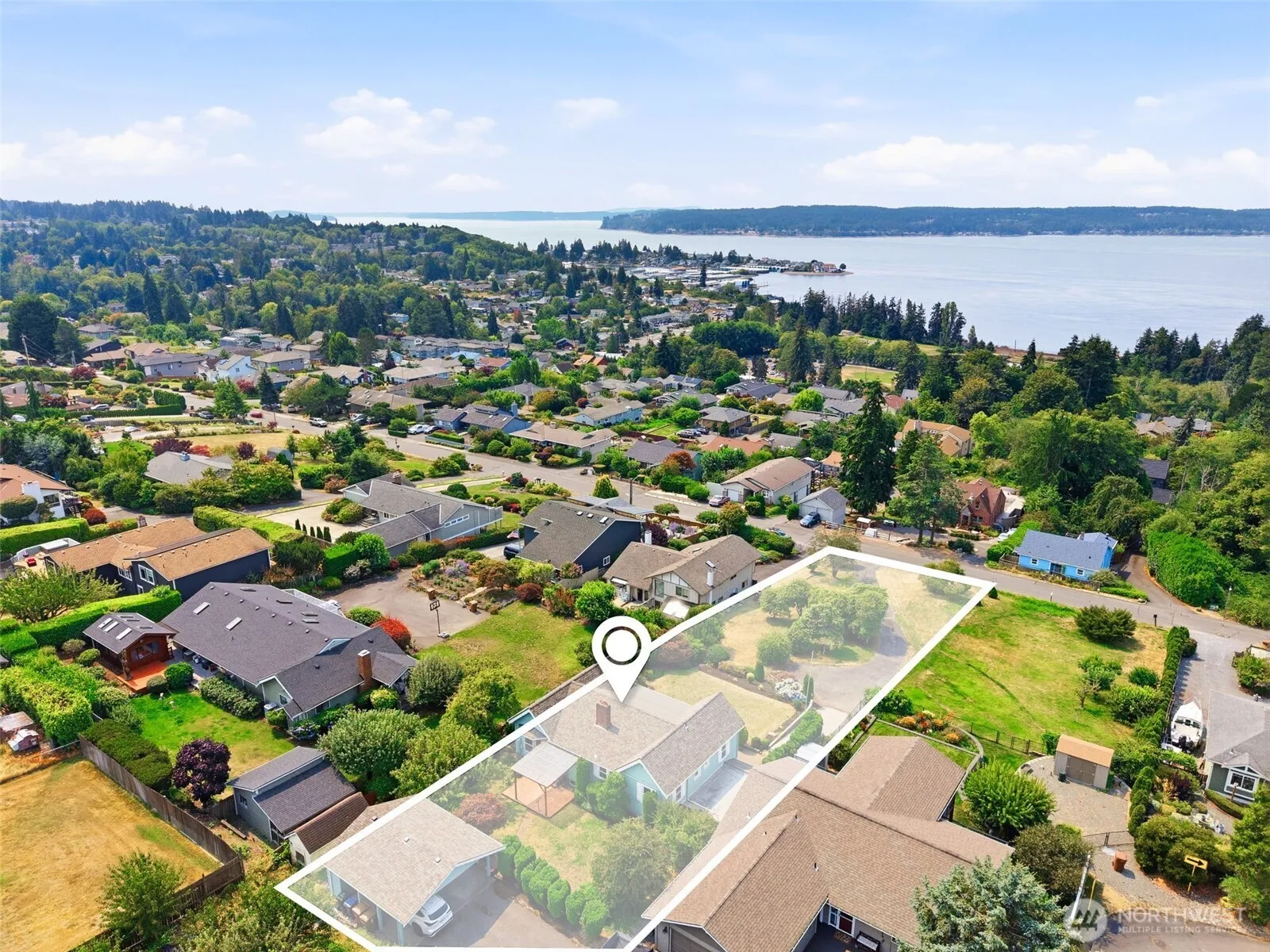 Property photo for 1209 S Sunset Drive, Tacoma photo 3