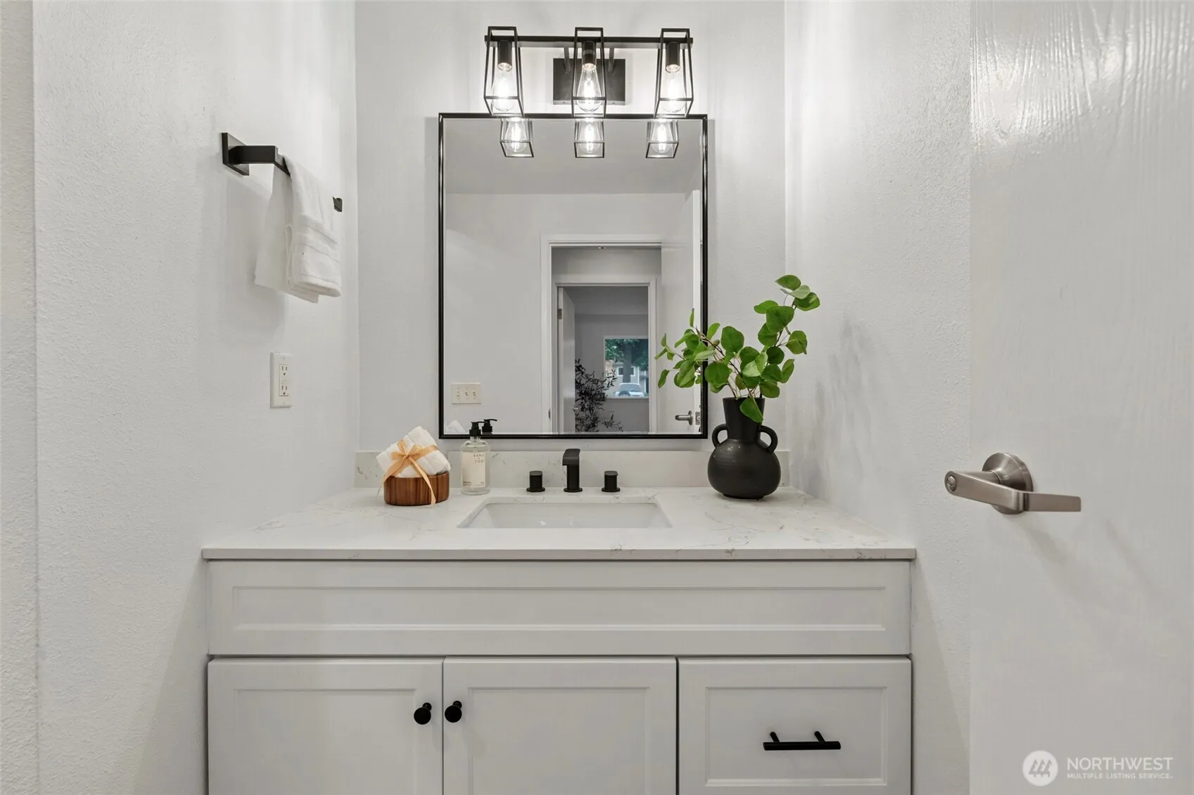 Property photo for 17519 149th Avenue Se #d-3, Renton photo 5
