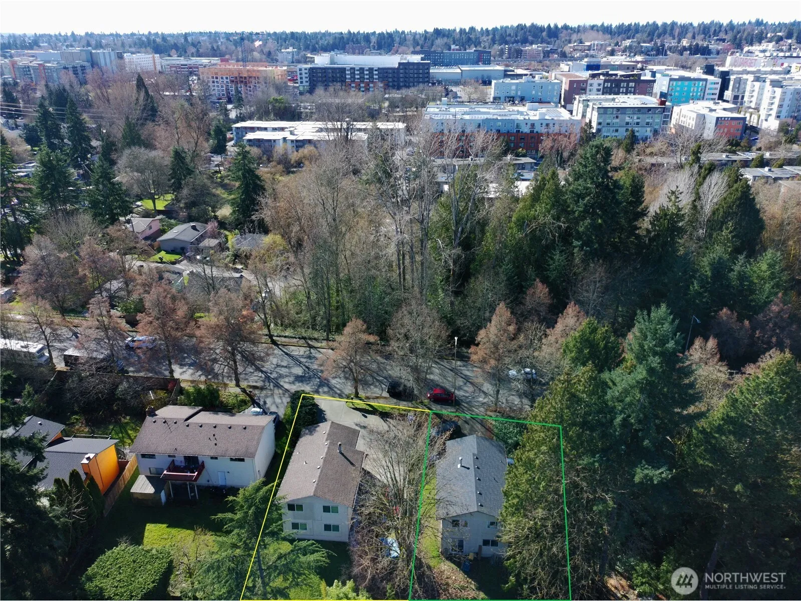 Property photo for 10606 Roosevelt Way Ne, Seattle
