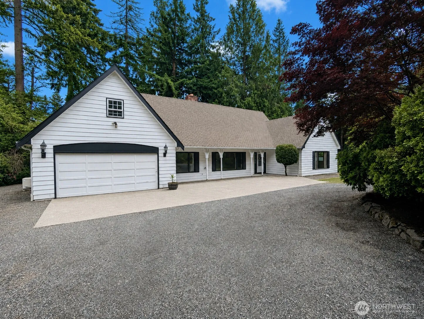 Property photo for 25413 Se Mirrormont Drive, Issaquah photo 2
