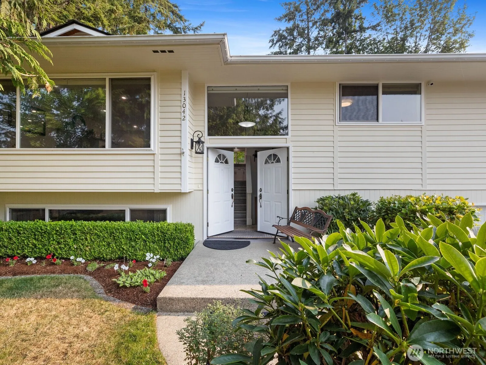Property photo for 13042 Se 184th Place, Renton photo 3