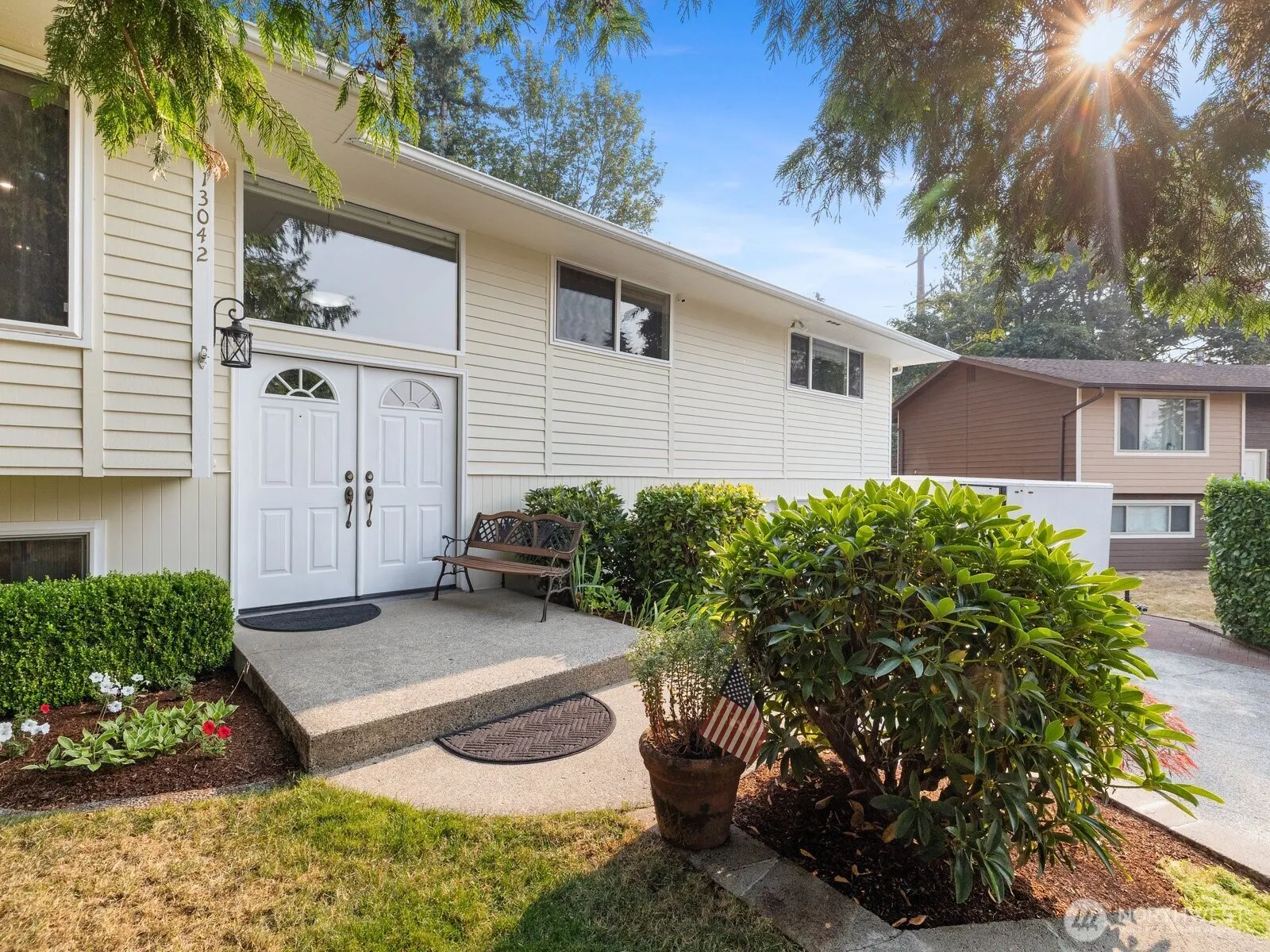 Property photo for 13042 Se 184th Place, Renton photo 2