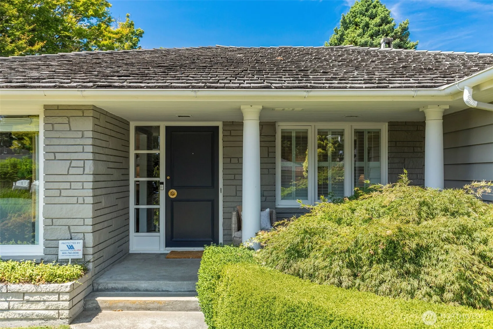 Property photo for 3657 W Viewmont Way W, Seattle photo 3