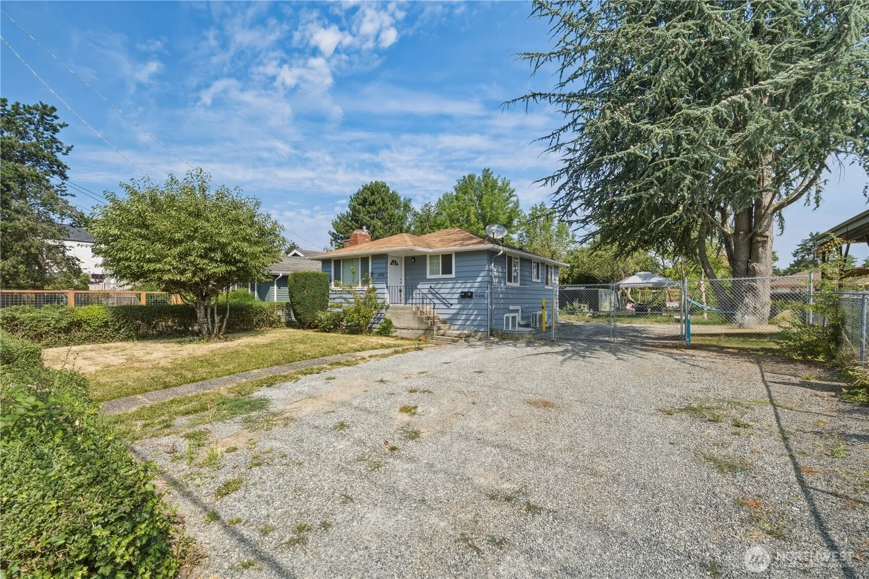 Property photo for 4424 S Holly Street, Seattle photo 3