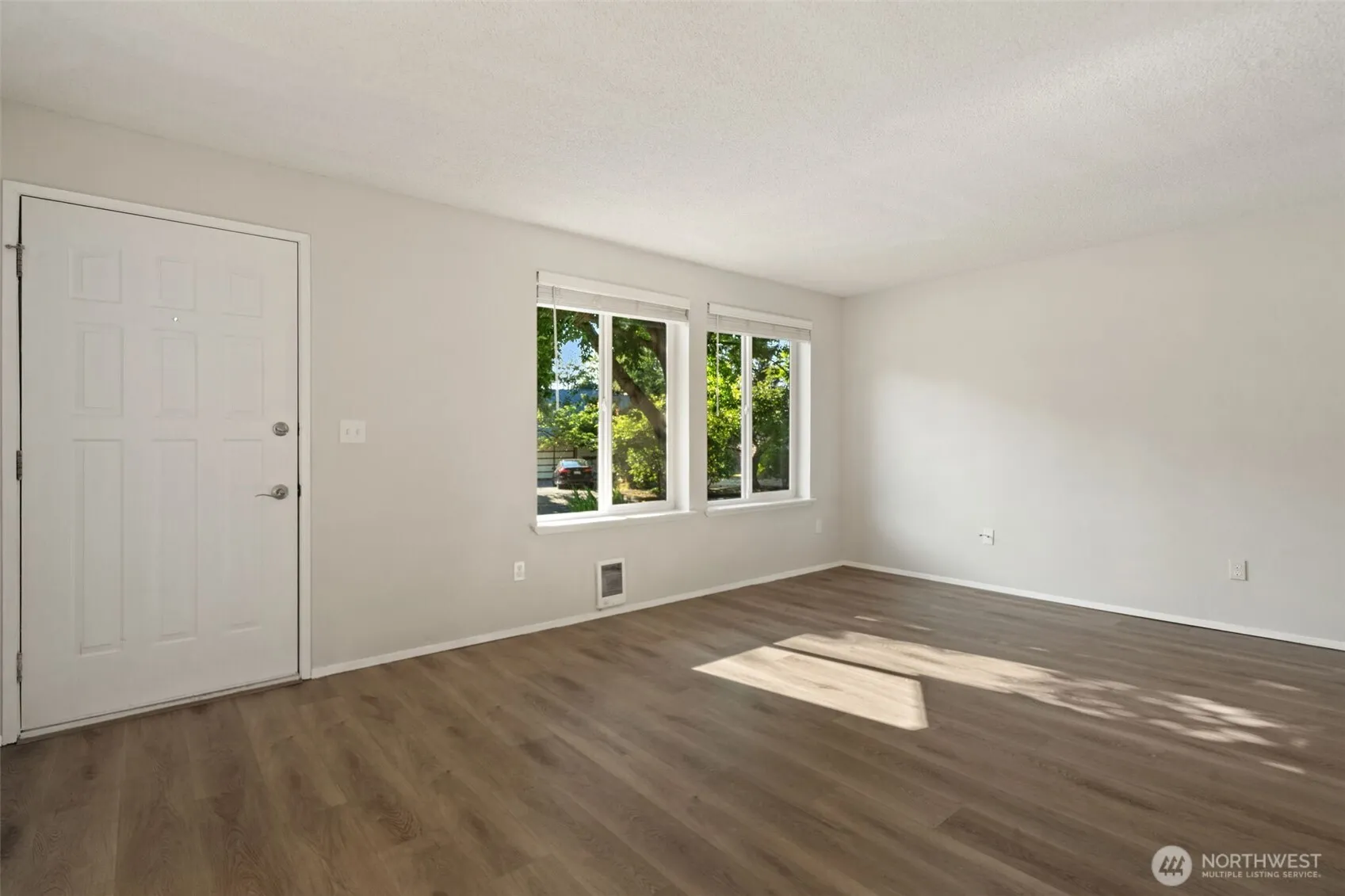 Property photo for 3905 N Highland Street, Tacoma photo 5