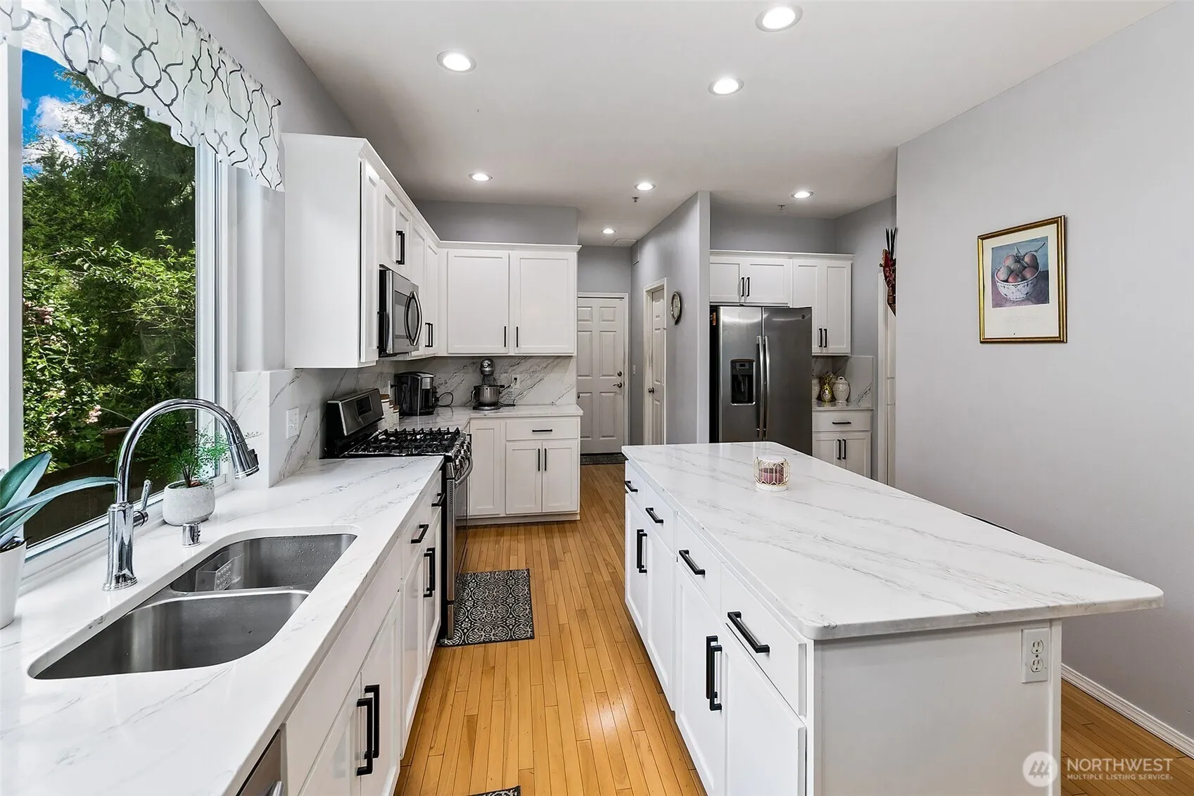 Property photo for 18014 81st Lane Ne, Kenmore photo 5