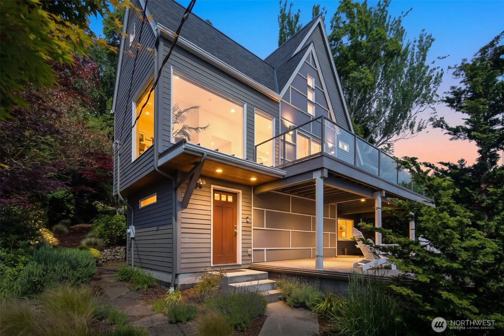 Property photo for 4622 57th Avenue Sw, Seattle photo 5