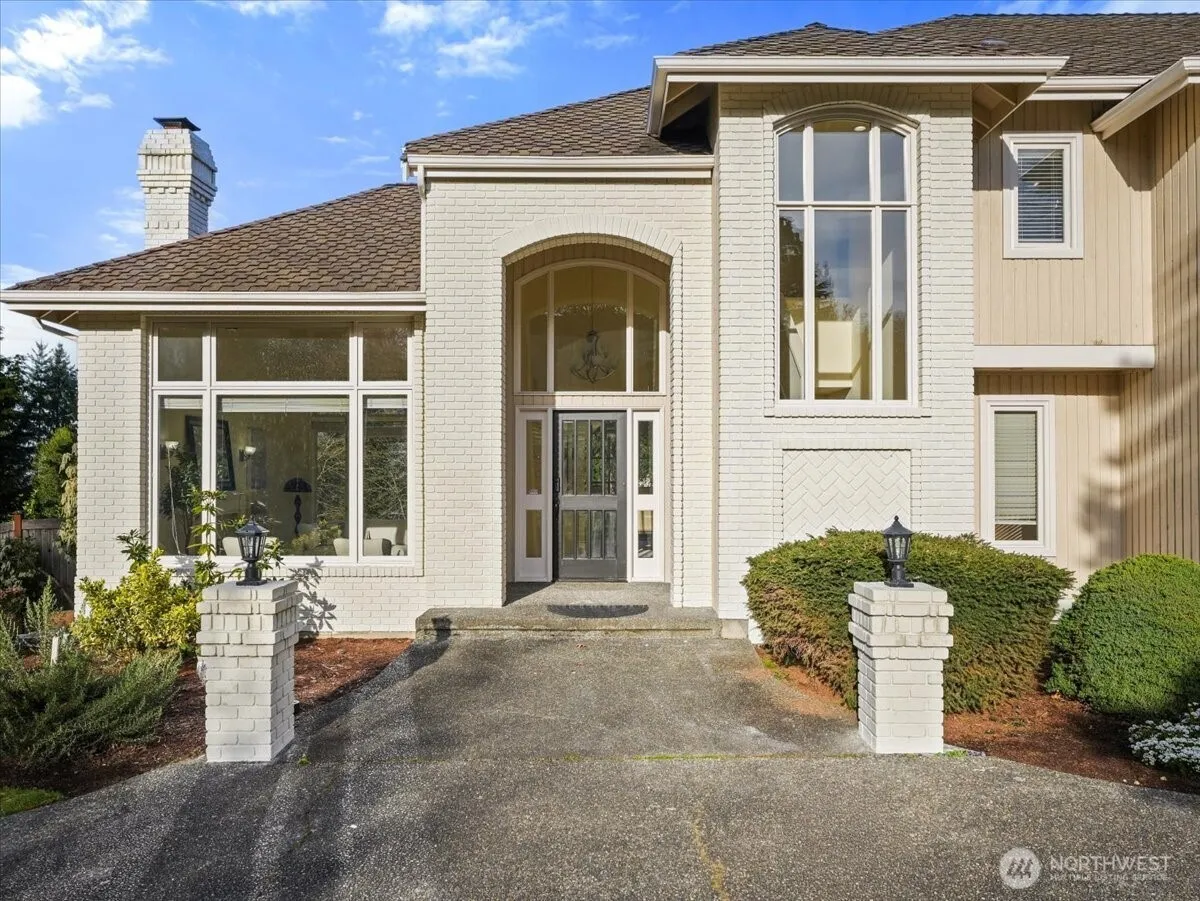 Property photo for 14823 164th Place Ne, Woodinville photo 2