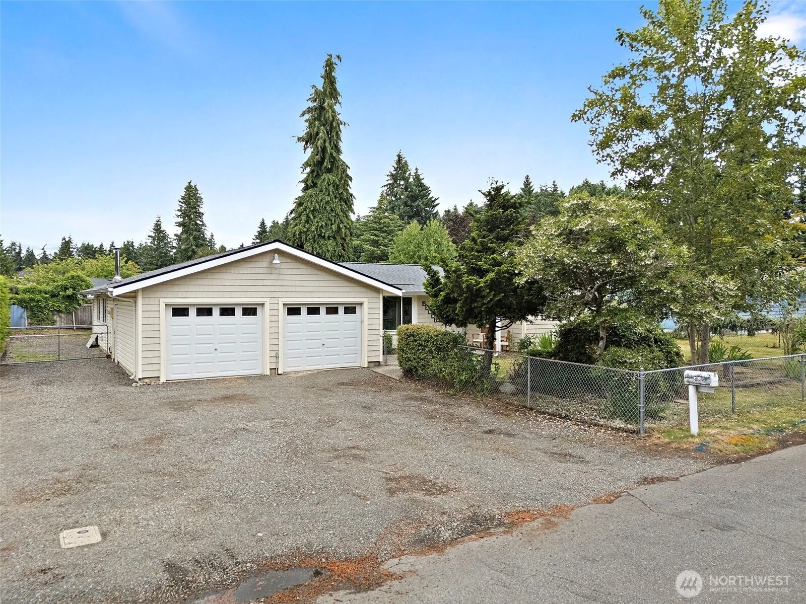 Property photo for 12607 136th Street E, Puyallup photo 3