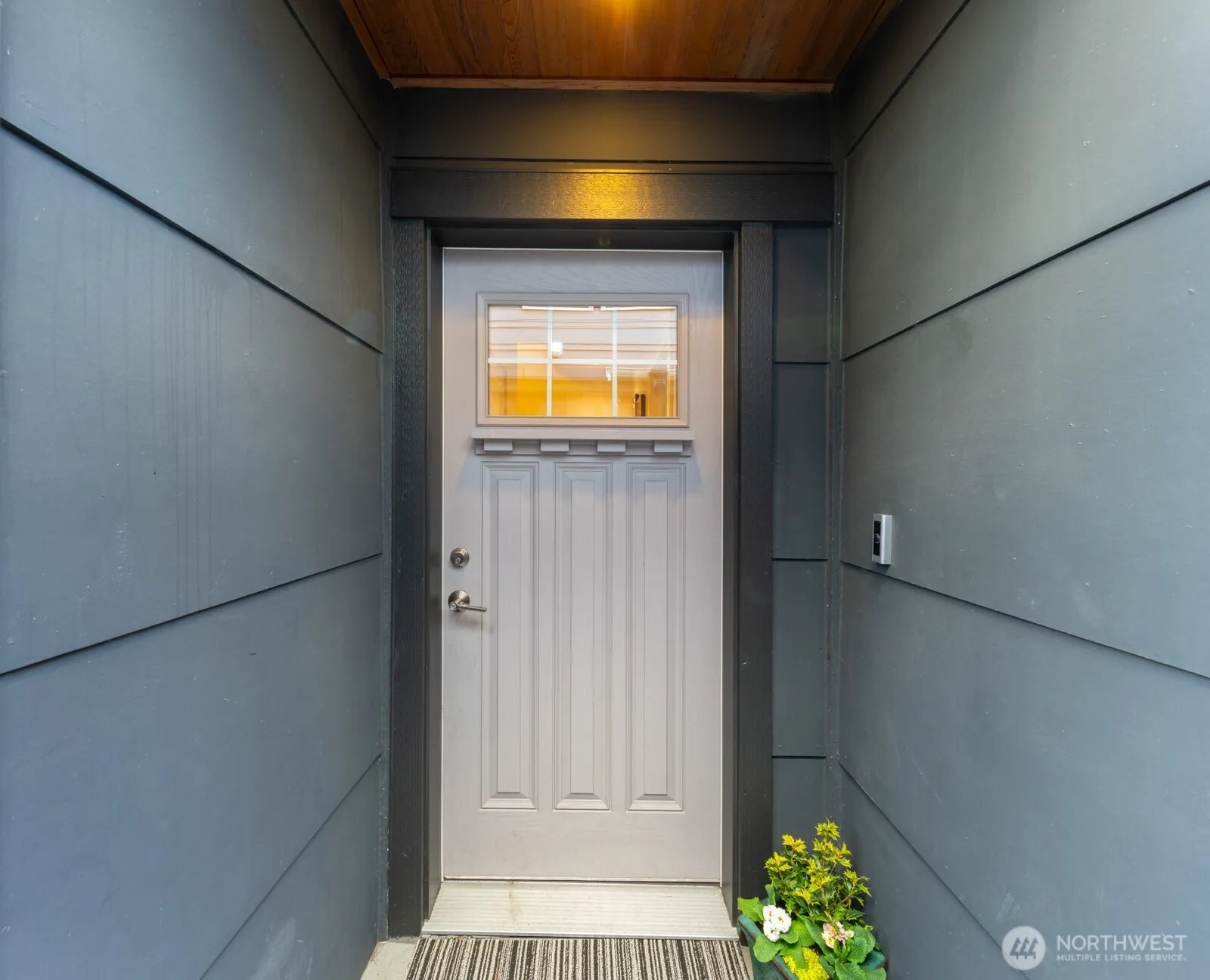 Property photo for 4507 Linden Avenue N #a, Seattle photo 5