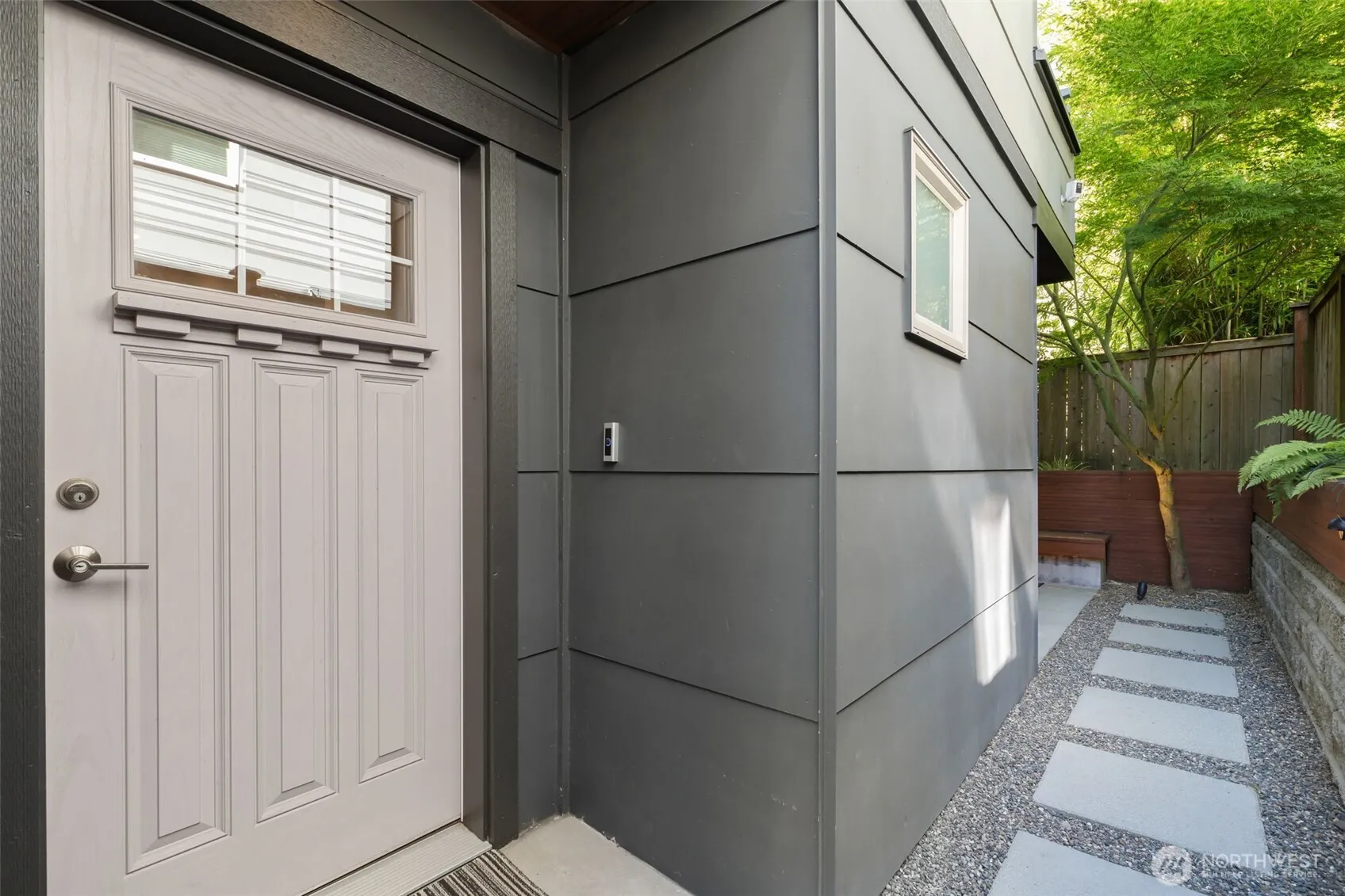 Property photo for 4507 Linden Avenue N #a, Seattle photo 4