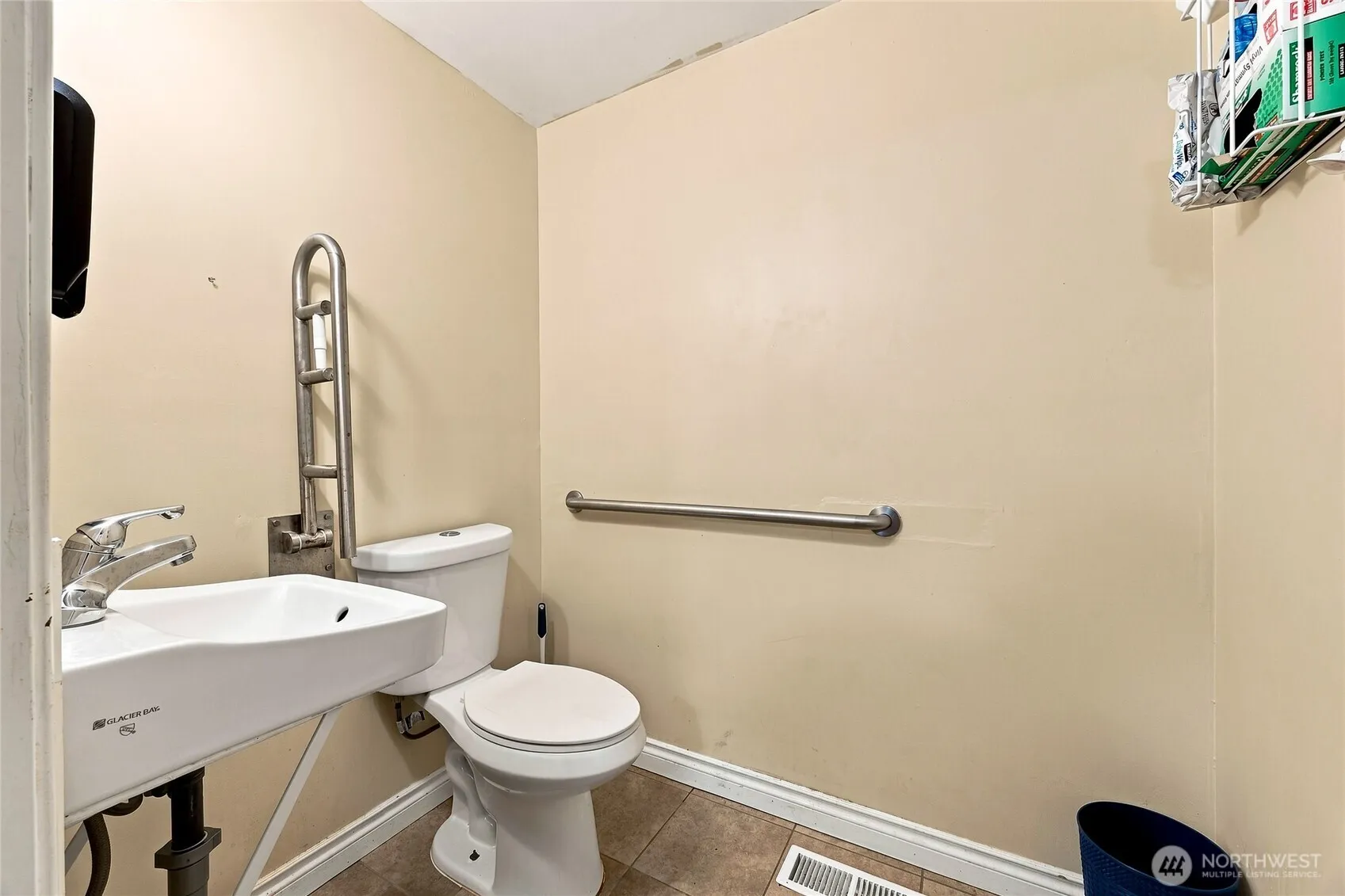 Property photo for Address withheld, Federal Way photo 5