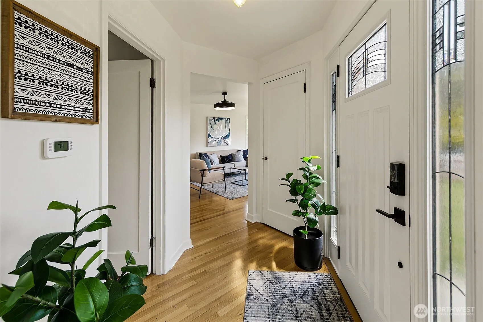 Property photo for 8215 4th Avenue Ne, Seattle photo 5