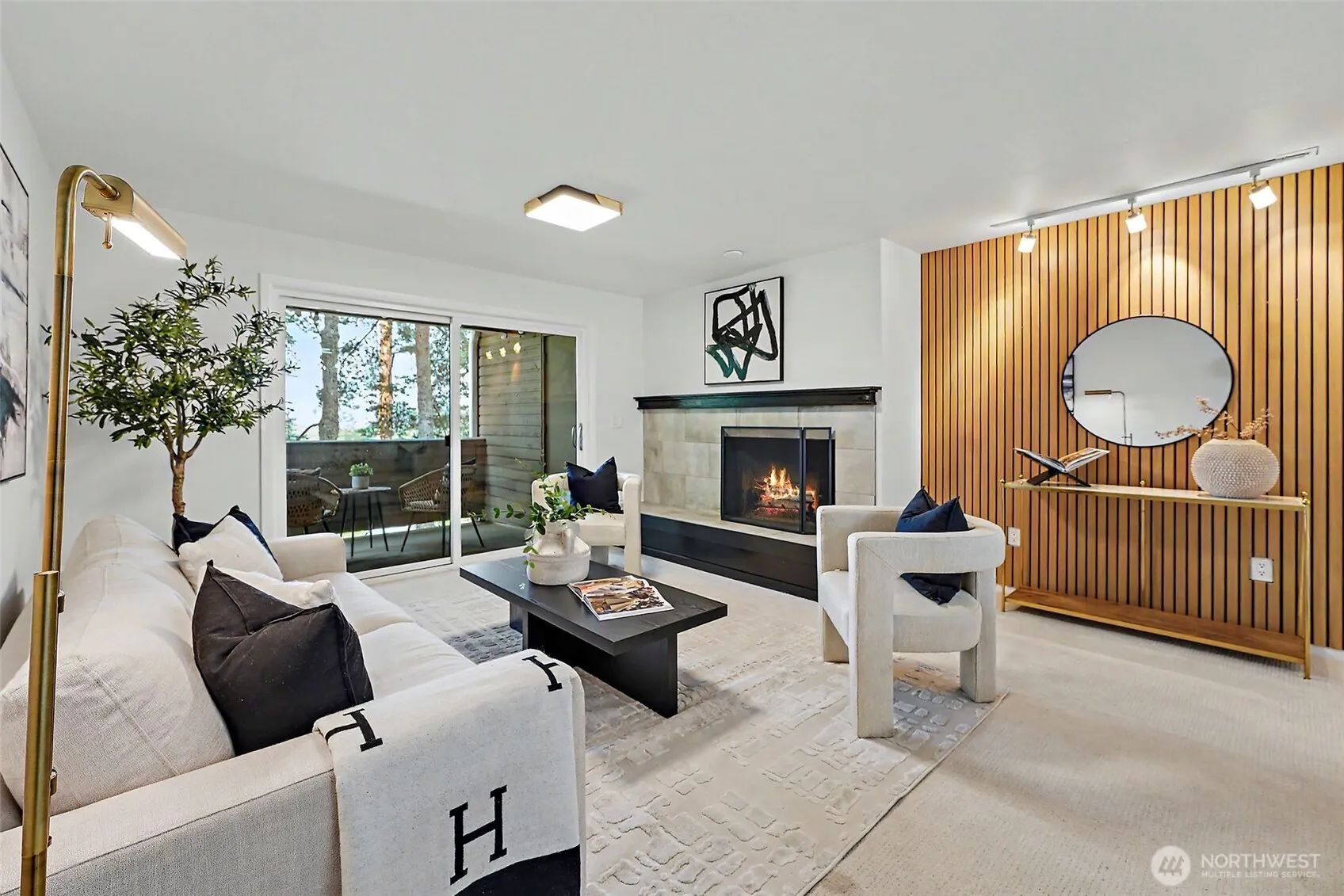Property photo for 13605 Ne 8th Street #203, Bellevue